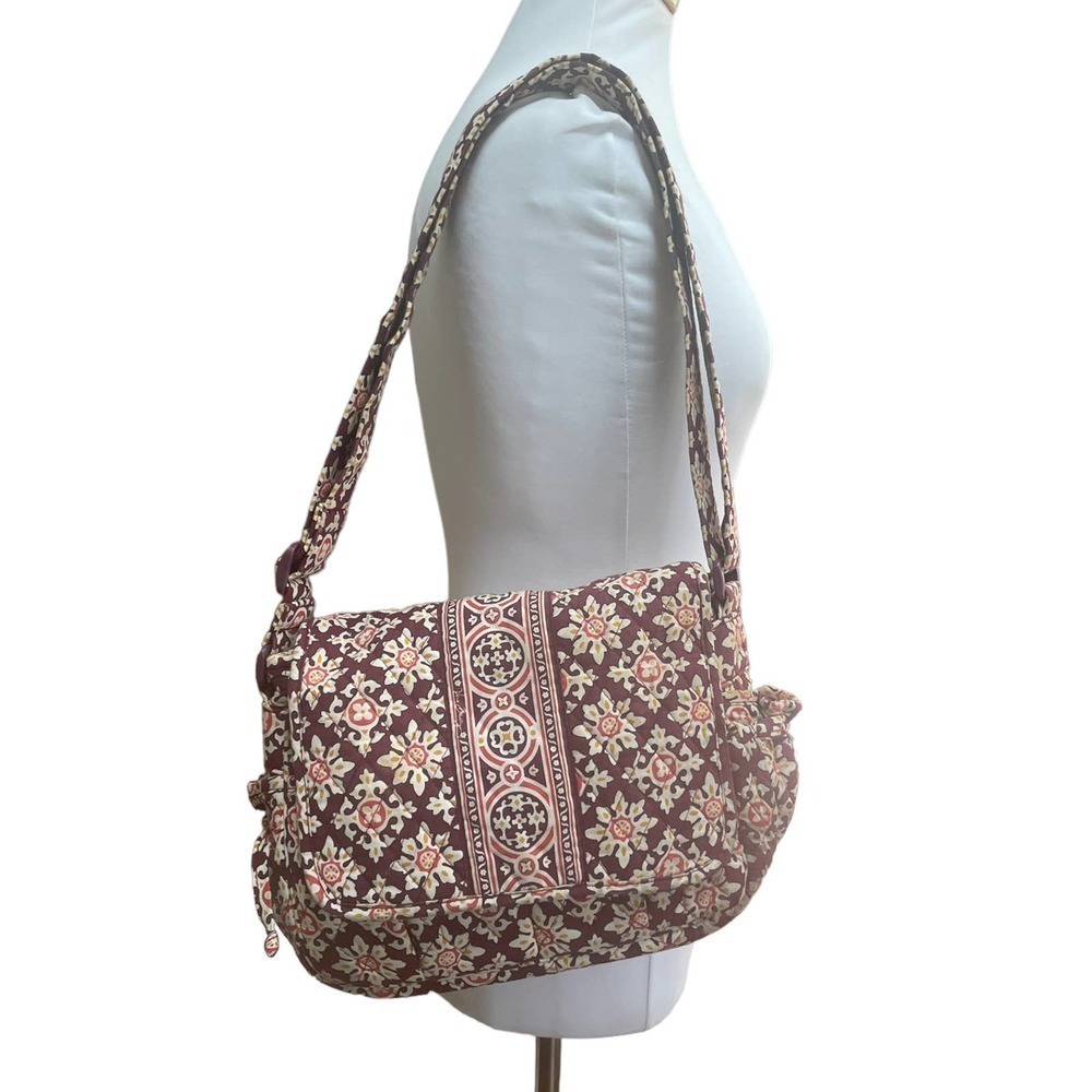 Vera Bradley Medallion Lindsay Crossbody Flap Messenger Shoulder Bag - Picture 16 of 16